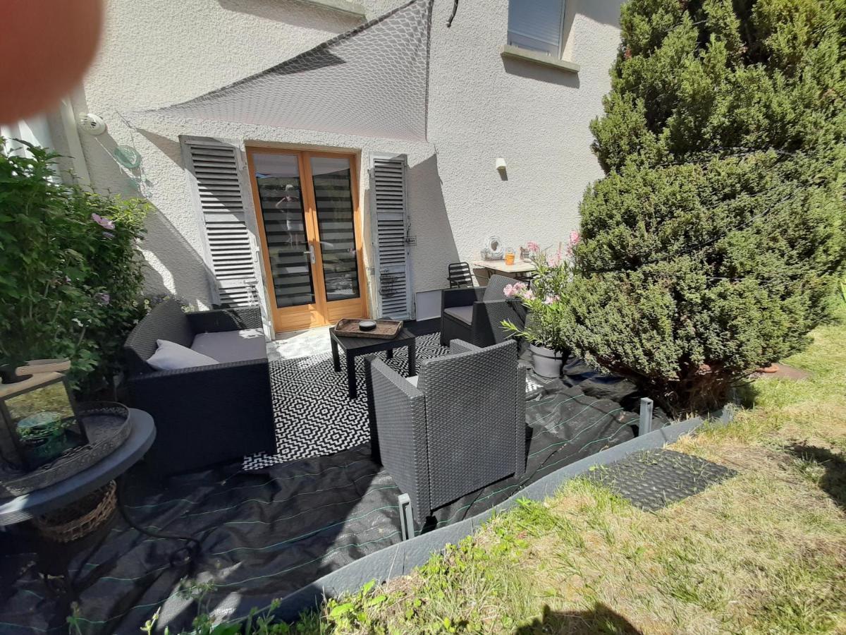 Ferienwohnung Atelier des Rêves Vichy Exterior foto