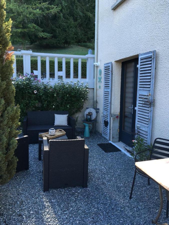 Ferienwohnung Atelier des Rêves Vichy Exterior foto