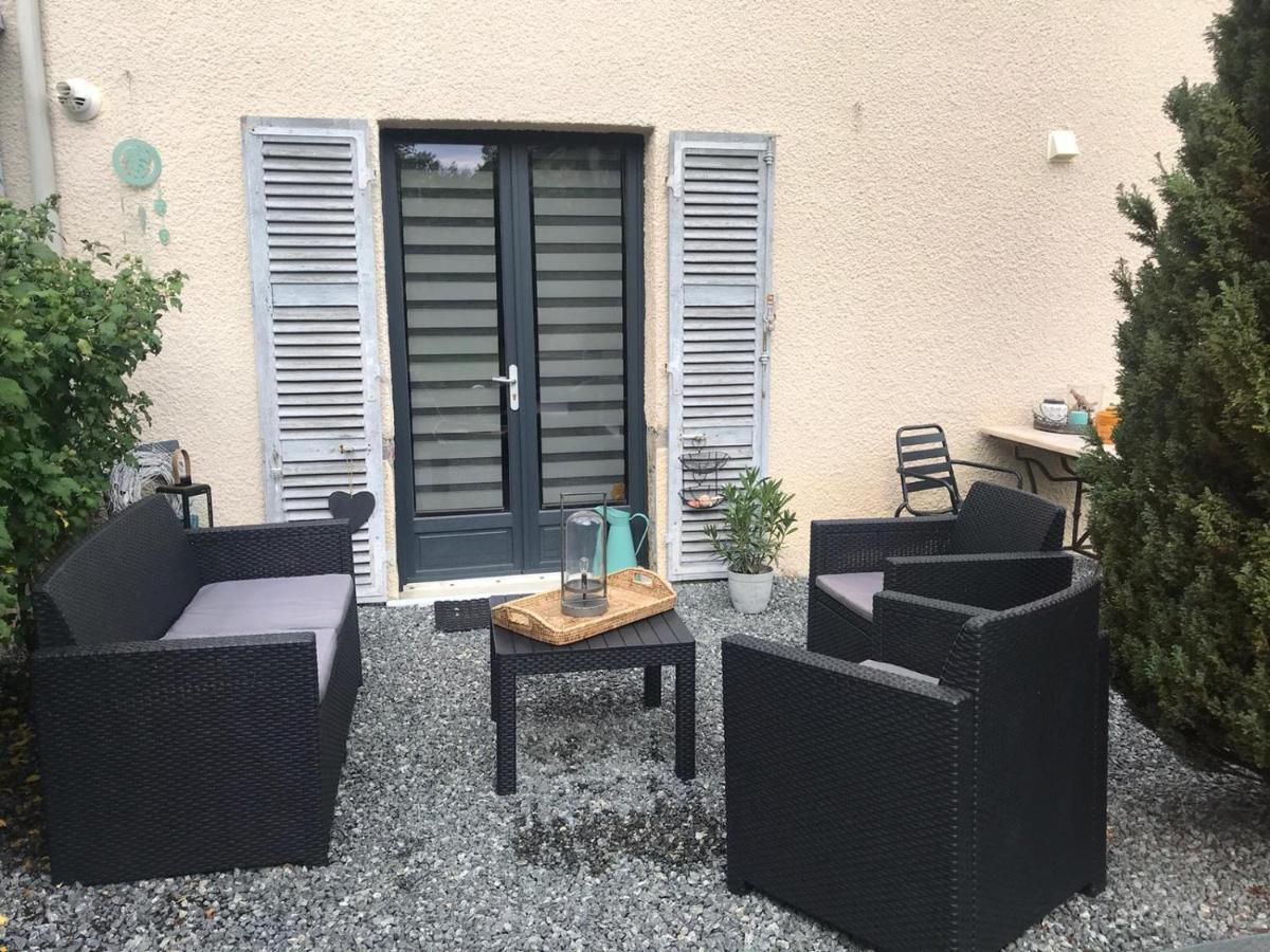 Ferienwohnung Atelier des Rêves Vichy Exterior foto