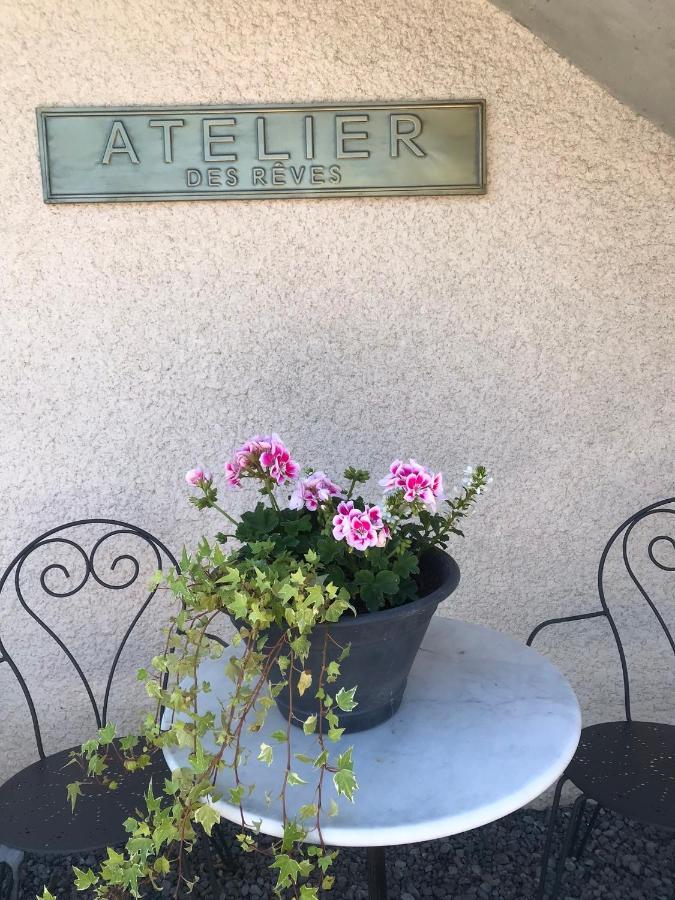 Ferienwohnung Atelier des Rêves Vichy Exterior foto